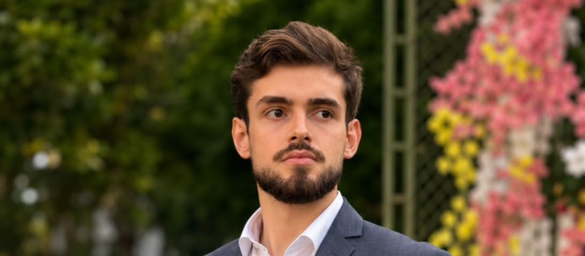 Xande de terno
